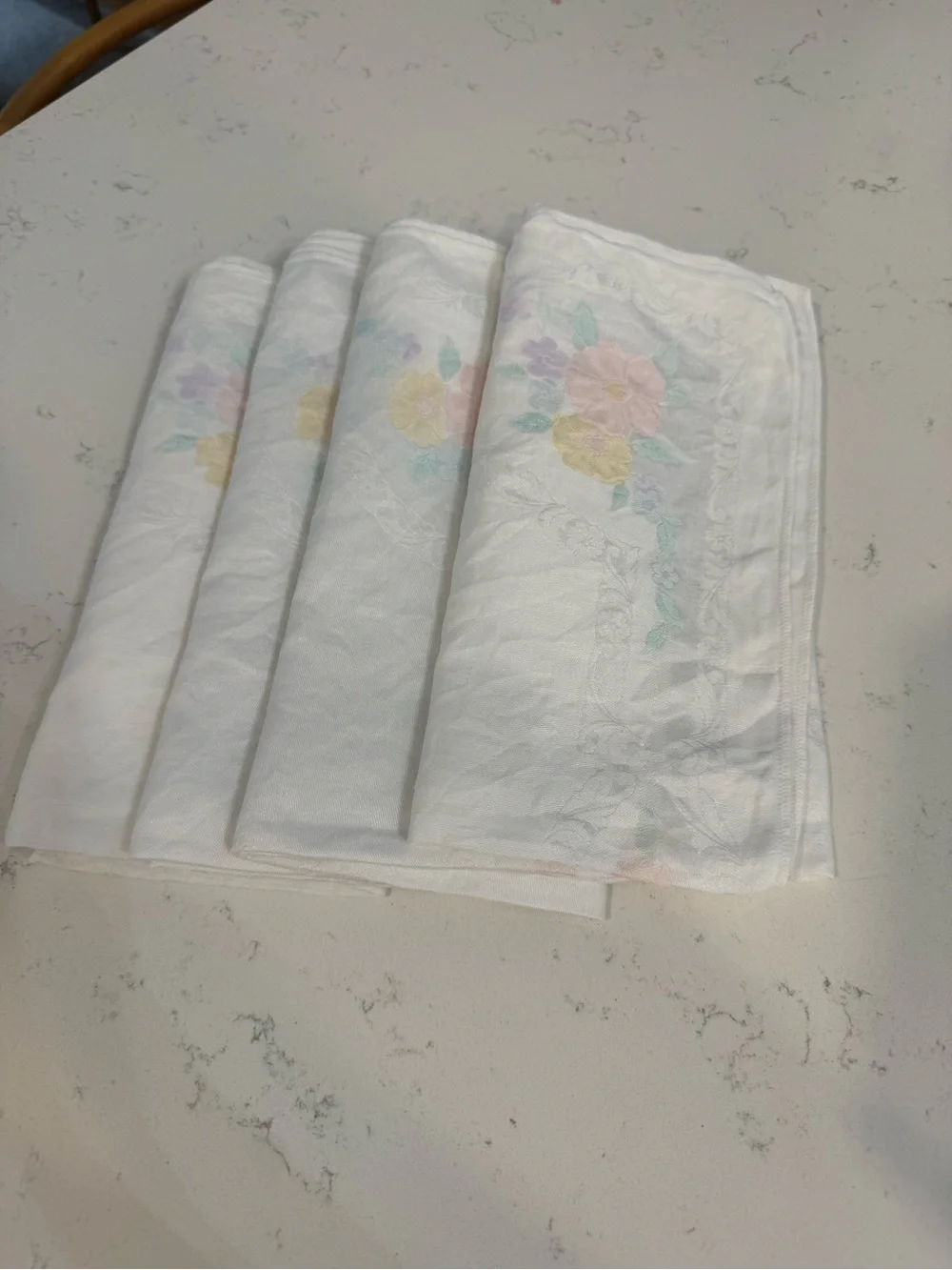 Vintage  set off 4 ~ Irish Linen White   Damask   Napkins